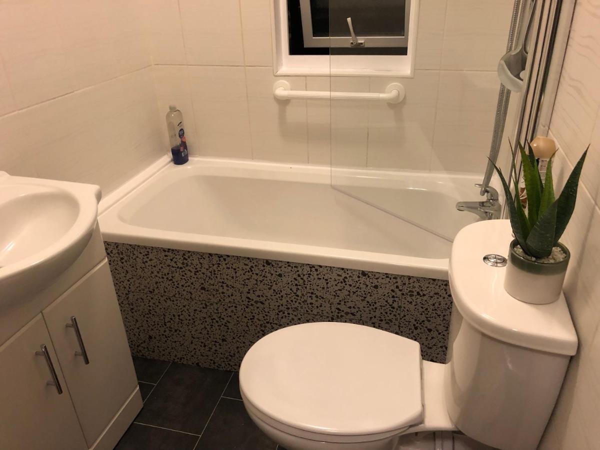 Handsworth Home - 2 Bedroomed Σέφιλντ Εξωτερικό φωτογραφία