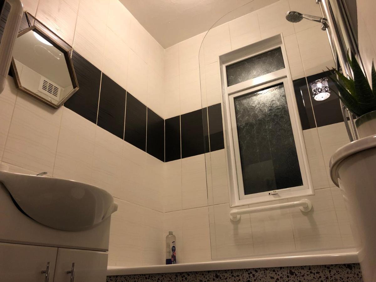 Handsworth Home - 2 Bedroomed Σέφιλντ Εξωτερικό φωτογραφία